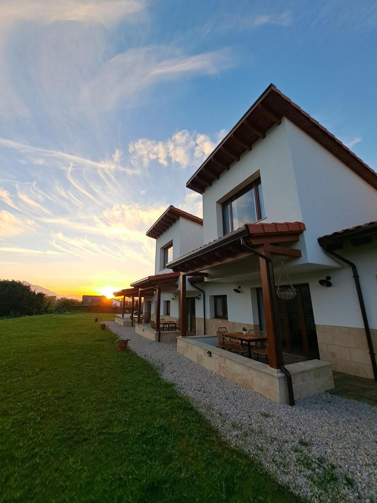 Terradeva Apartamentos Colombres Exterior photo